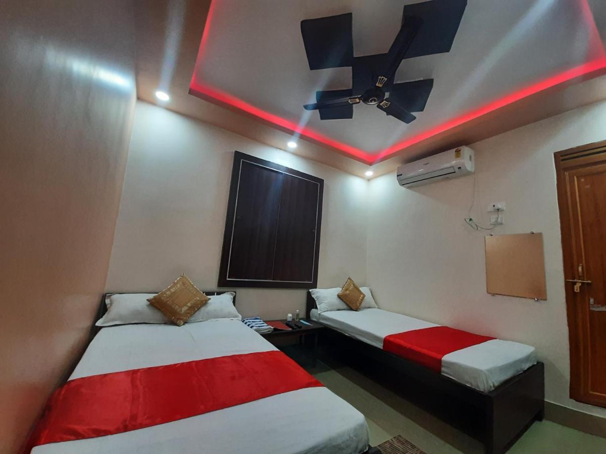 Hotel Shakuntla Palace - 400 Meters Away From Vishnu Pad Temple 7 Mins Walk Gaya Exterior foto
