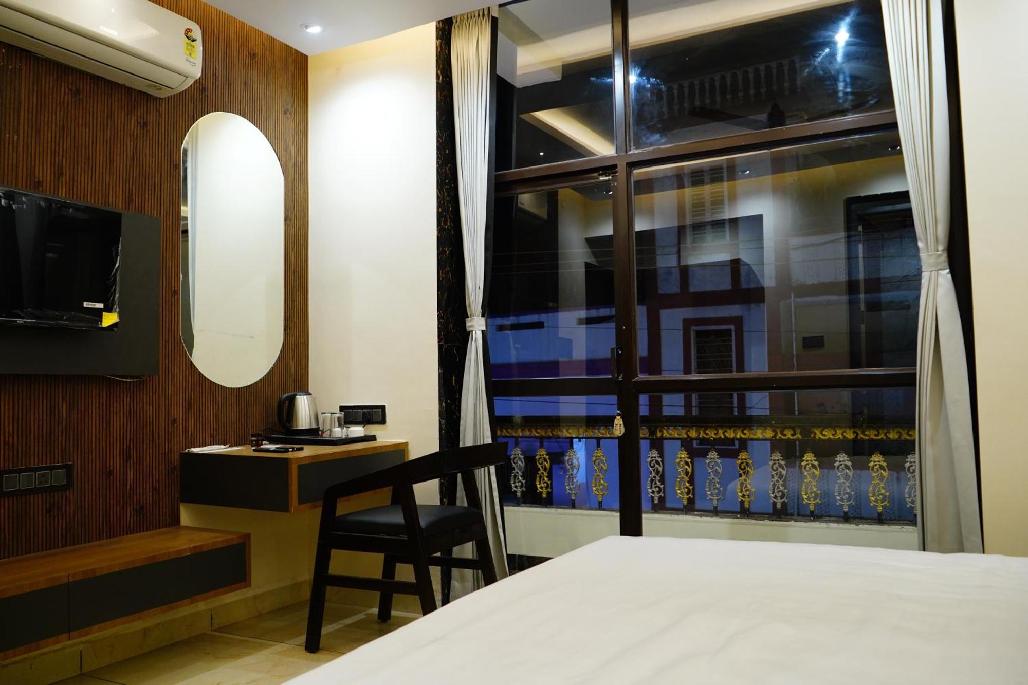 Hotel Shakuntla Palace - 400 Meters Away From Vishnu Pad Temple 7 Mins Walk Gaya Exterior foto