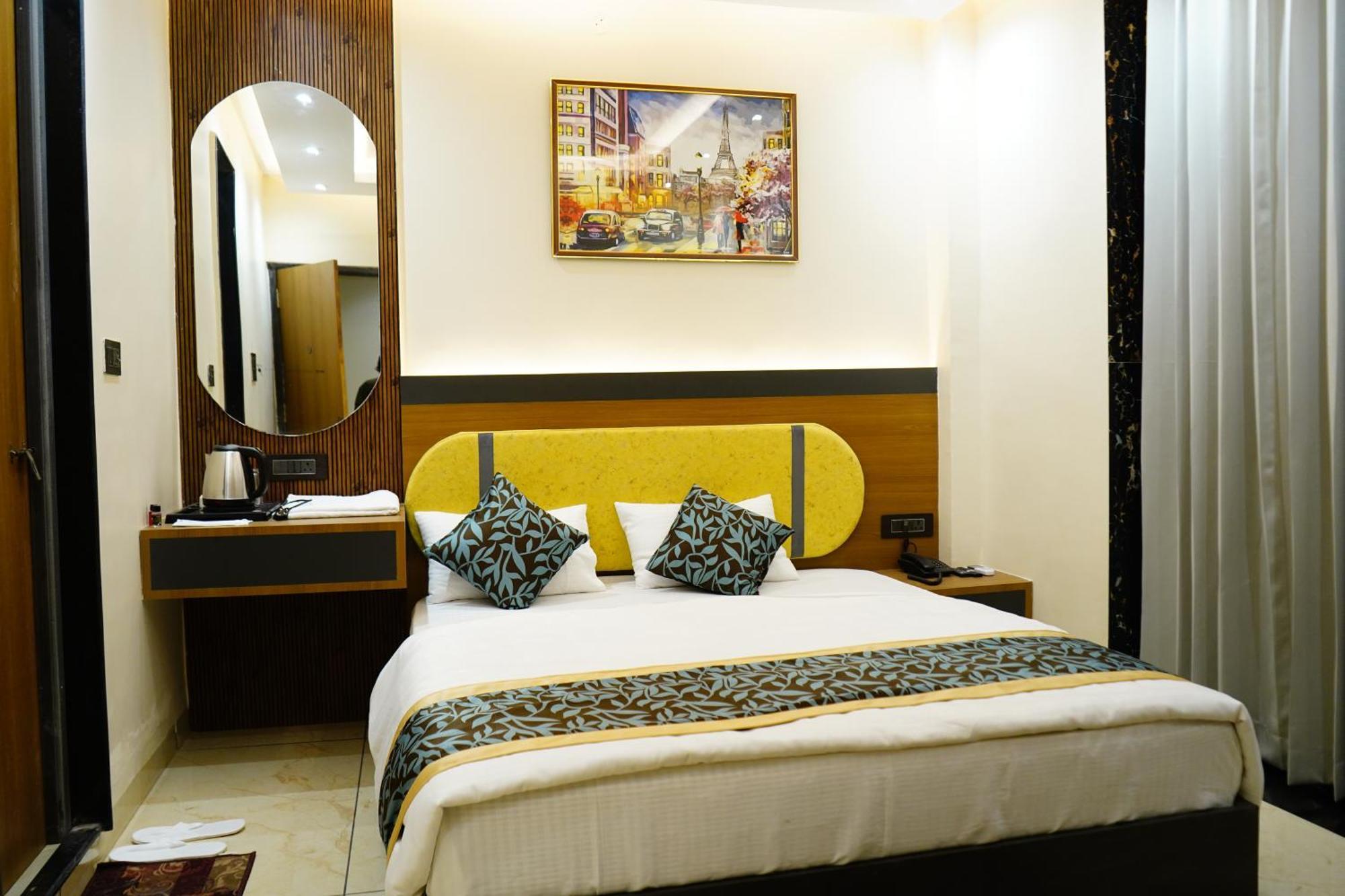 Hotel Shakuntla Palace - 400 Meters Away From Vishnu Pad Temple 7 Mins Walk Gaya Exterior foto