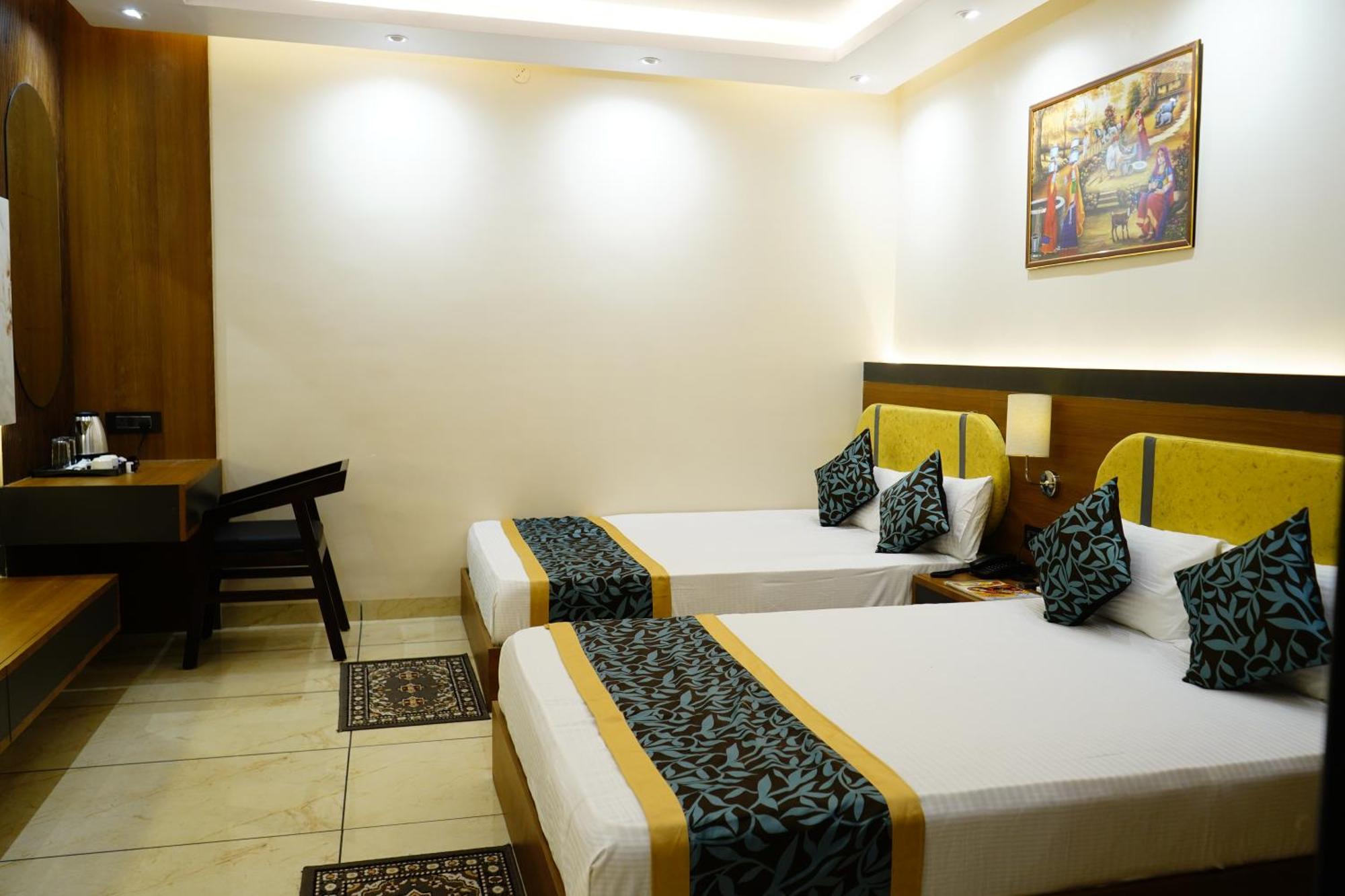 Hotel Shakuntla Palace - 400 Meters Away From Vishnu Pad Temple 7 Mins Walk Gaya Exterior foto